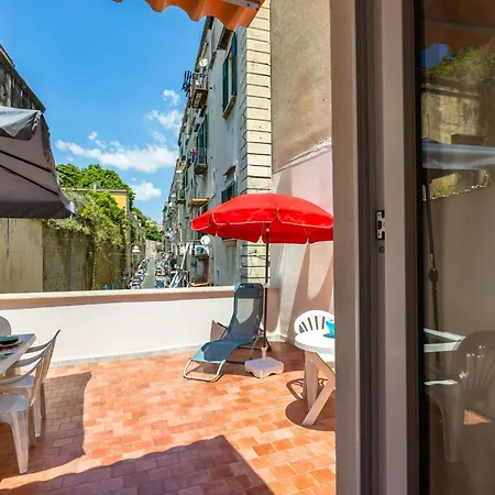 Terrazza Spaccanapoli By Napoliapartments Exterior photo